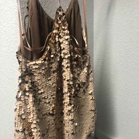 Nasty Gal Gold Top - Picture 2 of 3